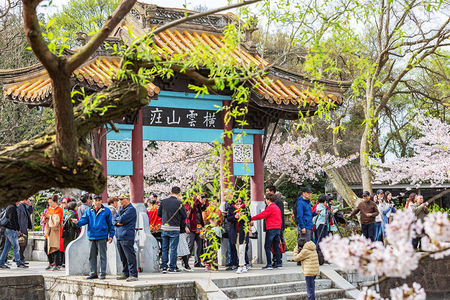 华美平台注册：斛珠夫人方诸为何反对方海市留在都中 方海离开都中愿意揭秘<span